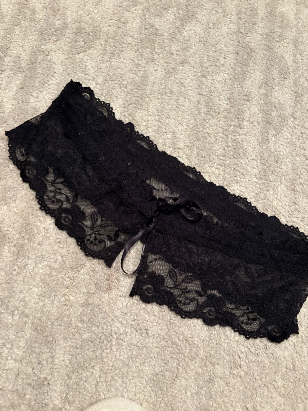 Lace belt layering piece